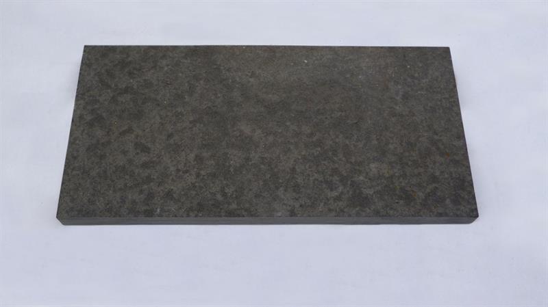 Basalt Terassenplatten QN schwarz Basalt Terassenplatten QN schwarz