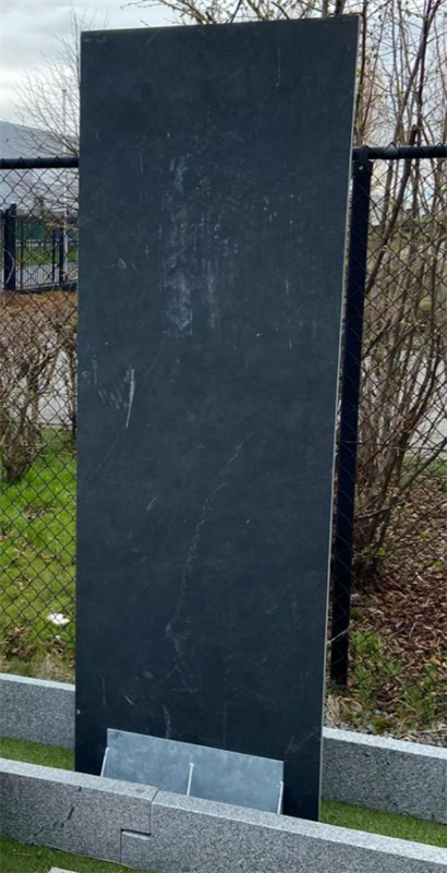 Schiefer Stelen MUSTANG, schwarz, ca. 250x50x3-4 cm