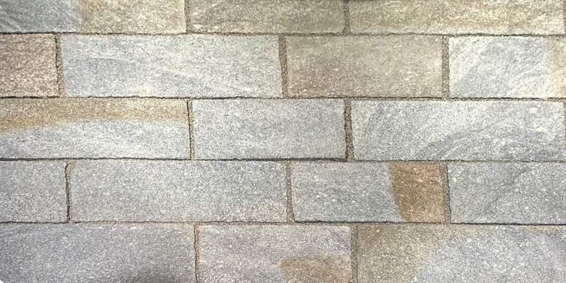 Granit Histora Pur Terrassenplatte, antikisiert Granit Histora Pur Terrassenplatte, antikisiert