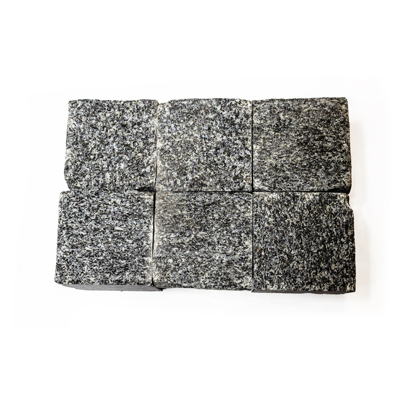 Gabro Dinar Pflastersteine - 10x10x10 cm, 2 Seiten gespalten, restliche Seiten gesägt Gabro Dinar Pflastersteine - 10x10x10 cm, 2 Seiten gespalten, restliche Seiten gesägt