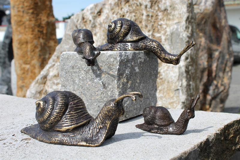 Bronze-Schnecke, verschiedene Ausführungen Bronze-Schnecke, verschiedene Ausführungen