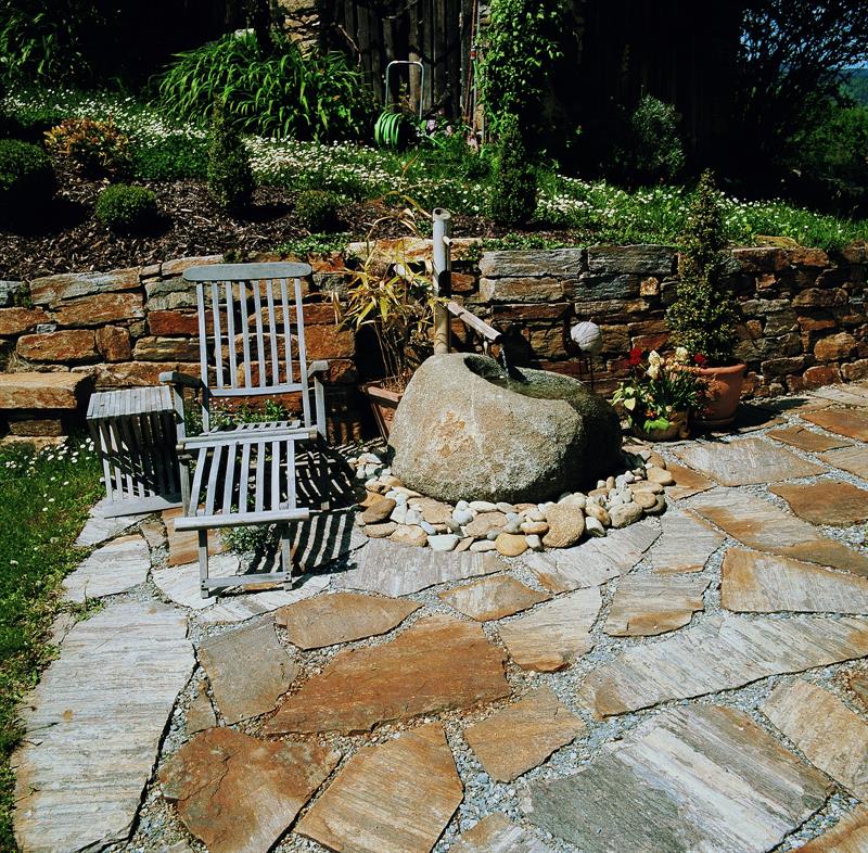 Stainzer Hartgneis Polygonalplatten GRAU- BRAUN - nachrostend, Stärke ca. 2-5cm Stainzer Hartgneis Polygonalplatten GRAU- BRAUN - nachrostend, Stärke ca. 2-5cm